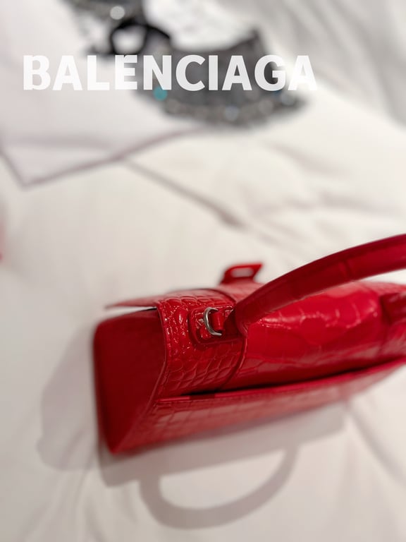 BALENCIAGA WOMEN'S HOURGLASS SMALL HANDBAG CROCODILE EMBOSSED IN RED 24CM