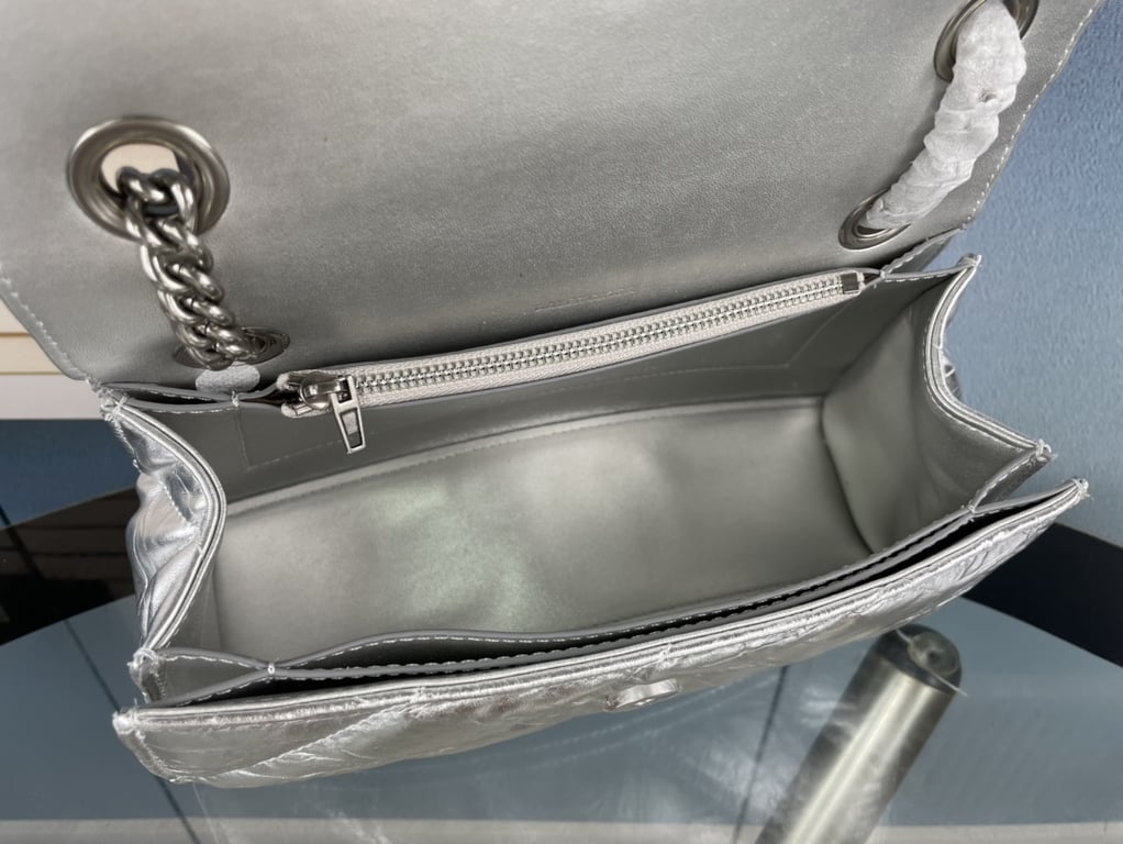 BALENCIAGA CRUSH SMALL CHAIN BAG METALLIZED QUILTED IN SILVER 25CM