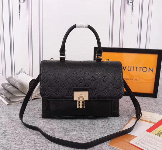 CN - New Collection Bags LUV 044