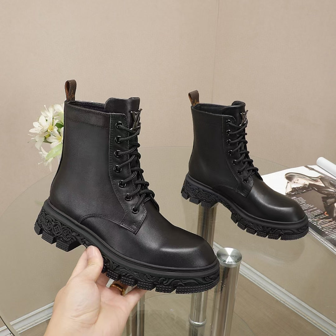 New Collection  LUV BOOTS 003