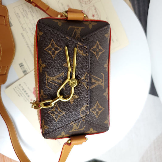 CN - New Collection Bags LUV 221