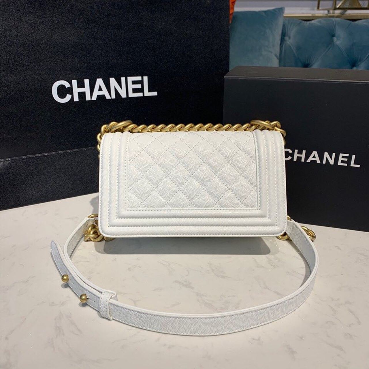 ChanelSmall Boy Handbag White For Women, Women&#8217;s Bags, Shoulder And Crossbody Bags 7.8in/20cm A67085