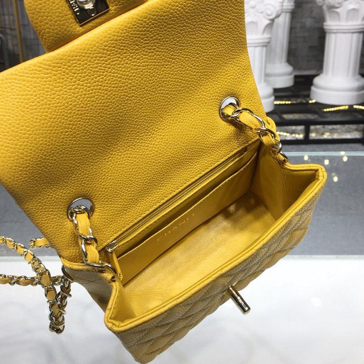 ChanelMini Flap Bag Caviar Yellow For Women, Women&#8217;s Bags, Shoulder And Crossbody Bags 6.7in/17cm A35200