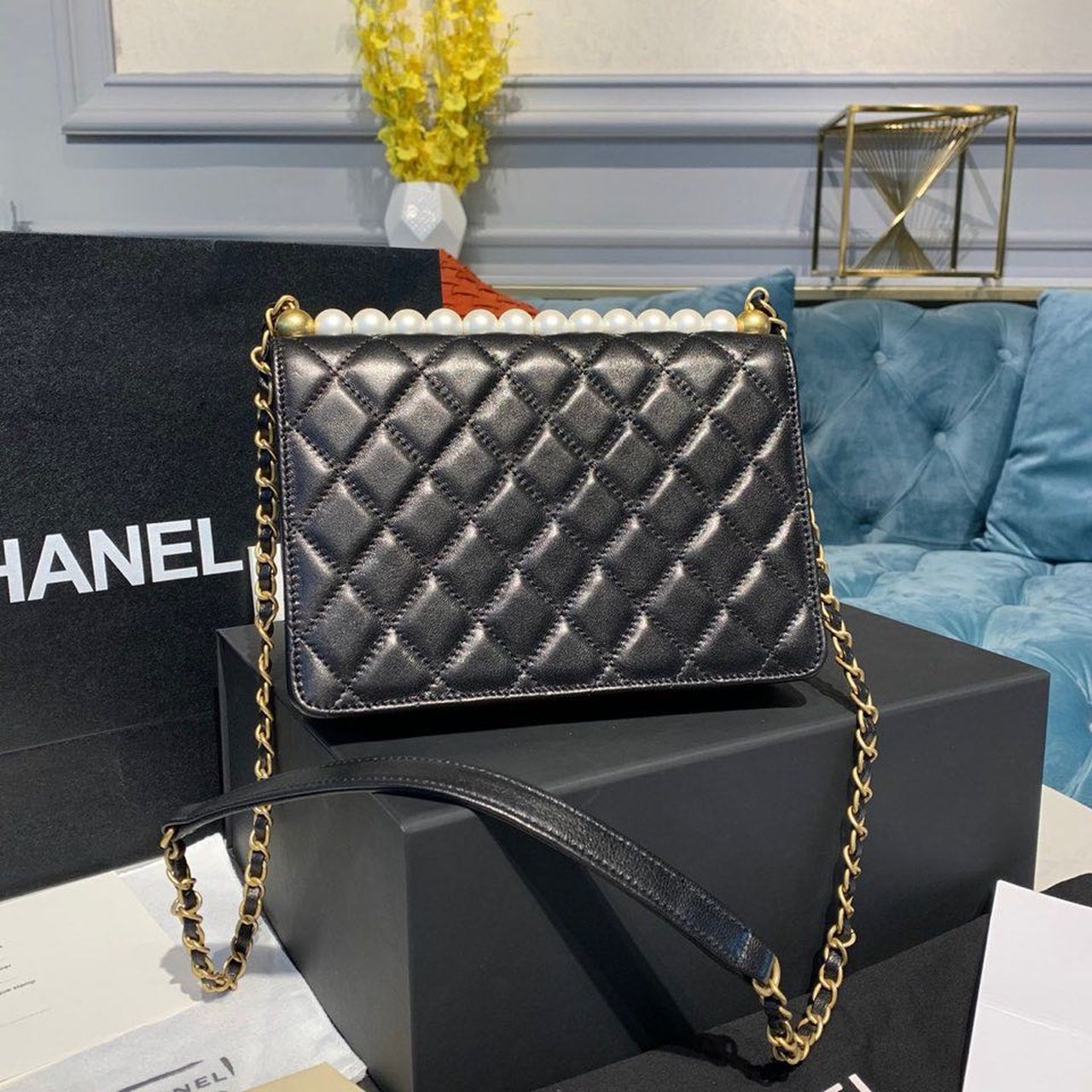 ChanelShort Pearl Handle Bag Gold Toned Hardware Black For Women, Women&#8217;s Handbags, Shoulder And Crossbody Bags 8.2in/21cm AS0585