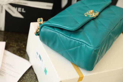 CHL 19 Handbag 26cm Teal For Women AS1160