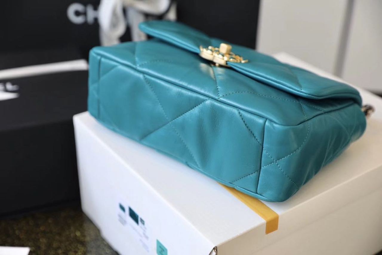 CHL 19 Handbag 26cm Teal For Women AS1160