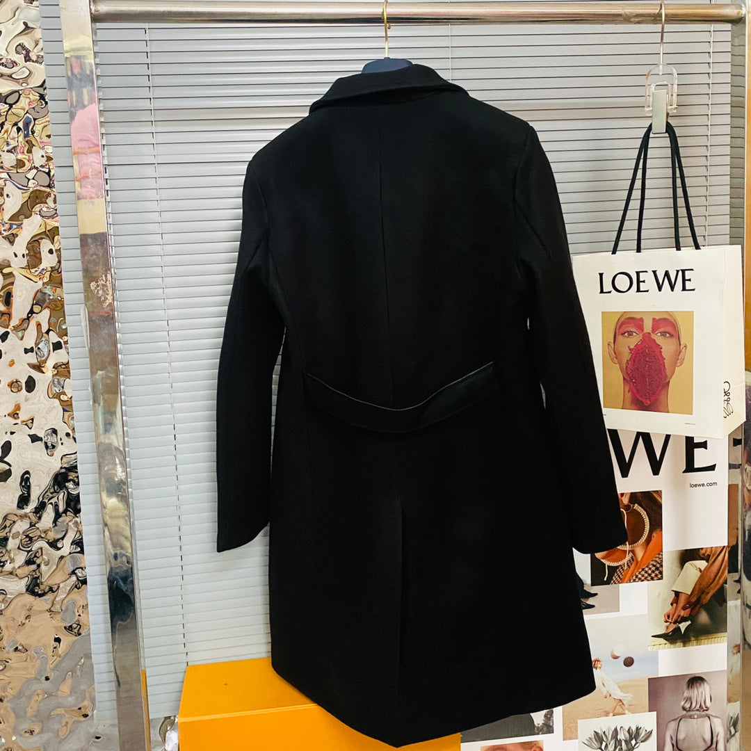 CN - New Collection LUV Wrap Coat 001