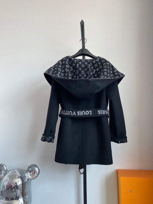 CN - New Collection LUV Wrap Coat 041