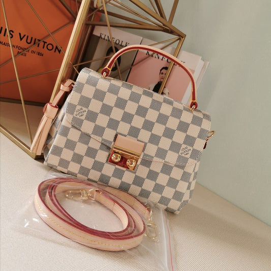 CN - New Collection Bags LUV 253