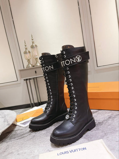 New Collection  LUV BOOTS 040