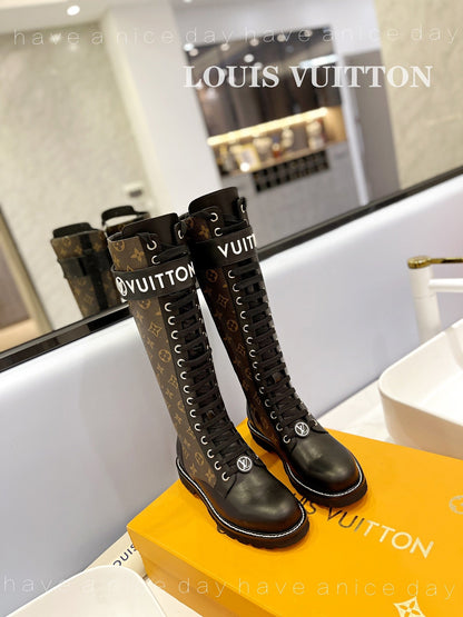 New Collection  LUV BOOTS 032