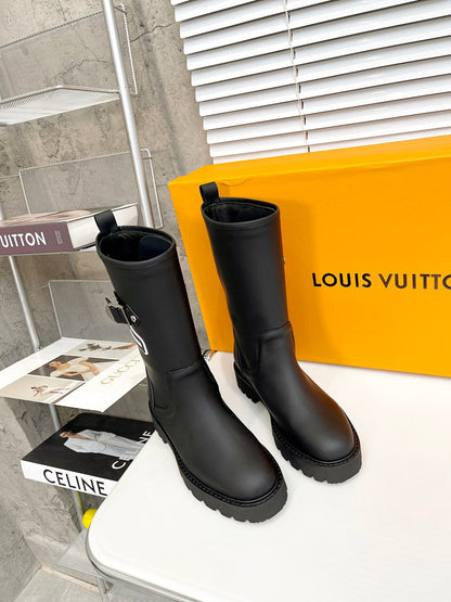 New Collection  LUV BOOTS 022