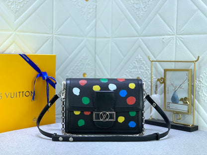 CN - New Collection Bags LUV 658