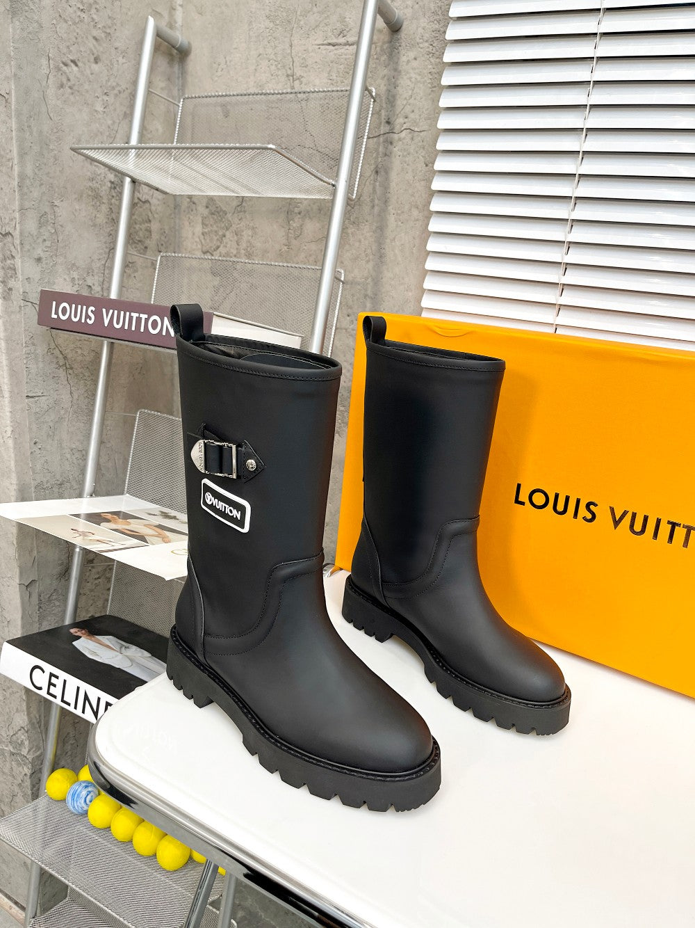 New Collection  LUV BOOTS 022