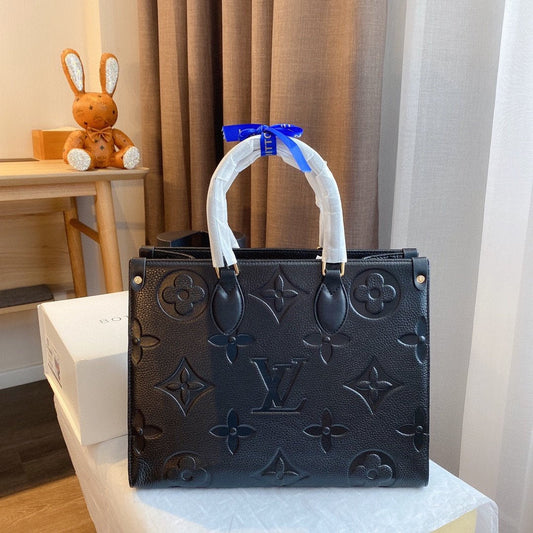 CN - New Collection Bags LUV 463