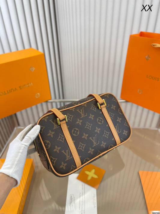 CN - New Collection Bags LUV 551