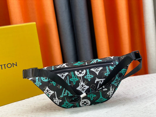 CN - New Collection Bags LUV 832