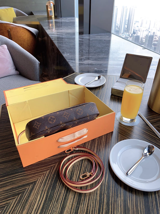 CN - New Collection Bags LUV 072