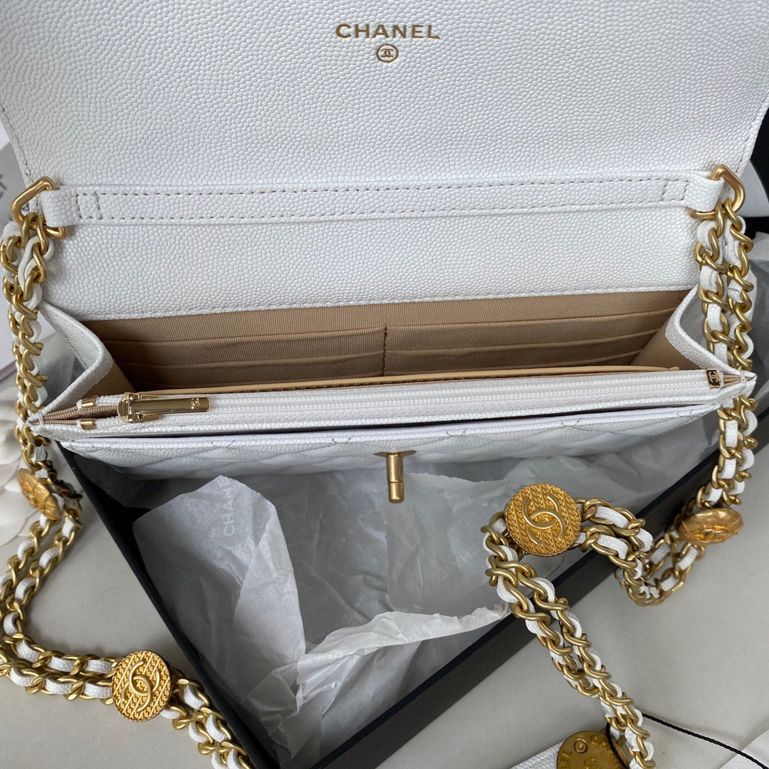 ChanelSmall Flap Bag Gold Hardware White For Women, Women&#8217;s Handbags, Shoulder Bags 7.5in/19cm AP2840