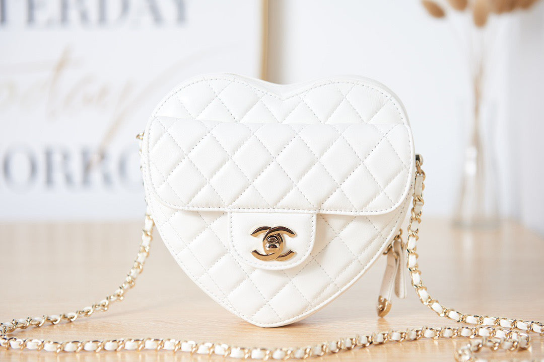 ChanelMini Heart Bag White For Women 7in/18cm AS3191 B07958 10601