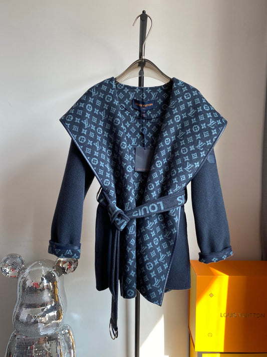 CN - New Collection LUV Wrap Coat 039