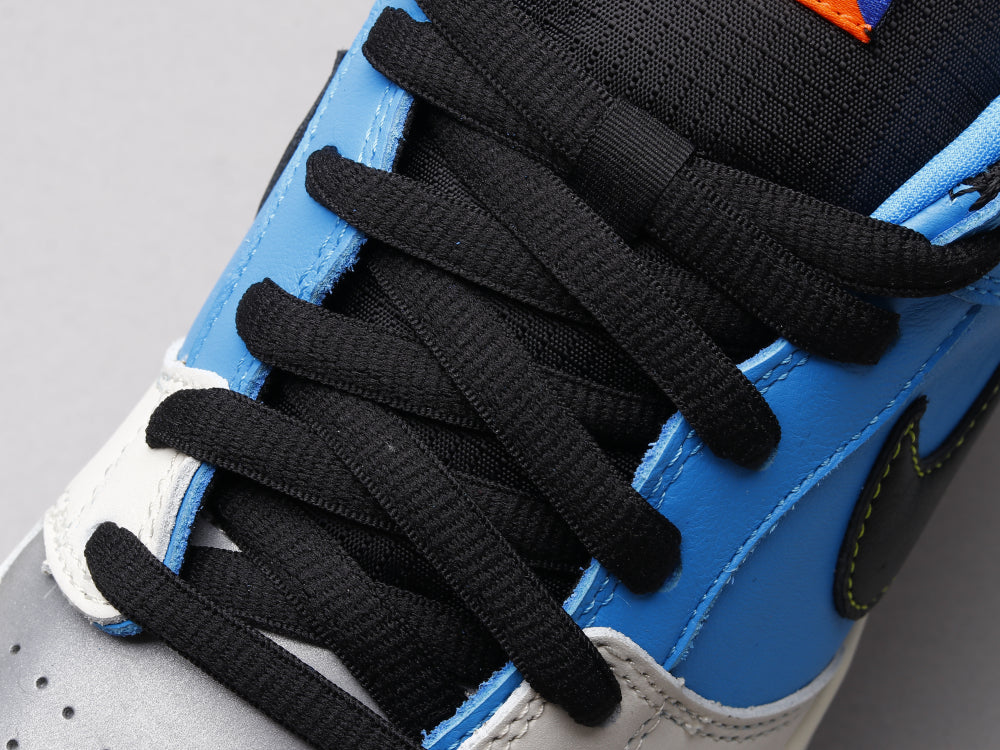 CN - NKE Instant SkateBoards Co-branded Puppy Pirates