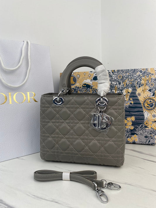 CN - New Collection Bags DIR 342