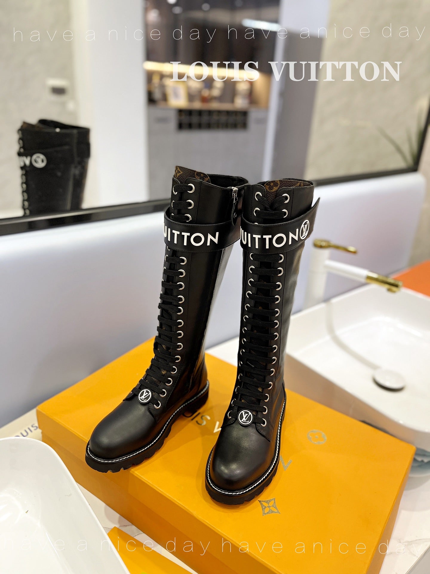 New Collection  LUV BOOTS 031