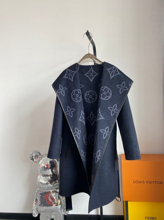 CN - New Collection LUV Wrap Coat 016