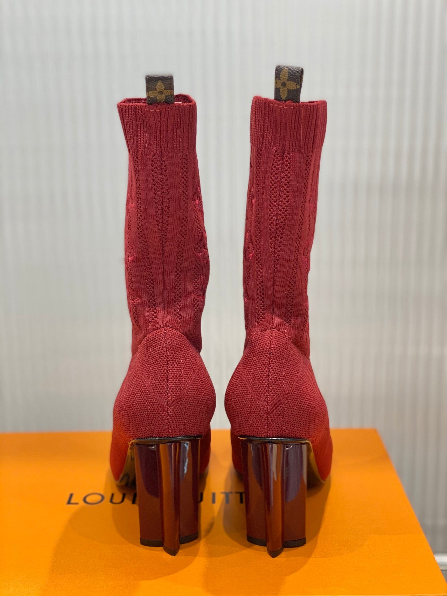 New Collection  LUV BOOTS 050