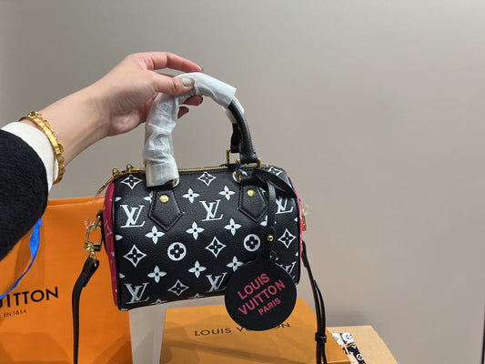 CN - New Collection Bags LUV 732