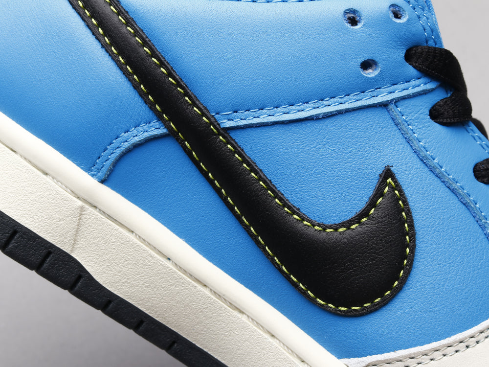 CN - NKE Instant SkateBoards Co-branded Puppy Pirates