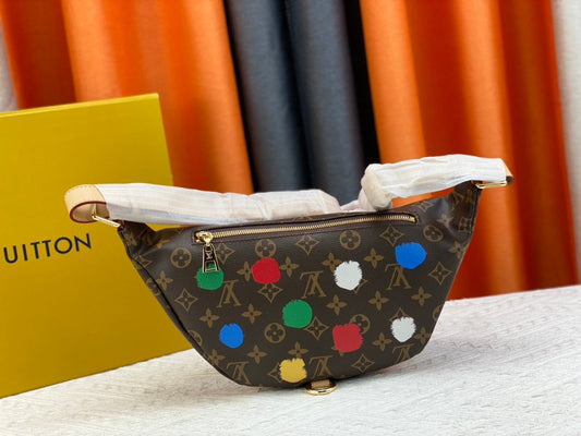 CN - New Collection Bags LUV 830