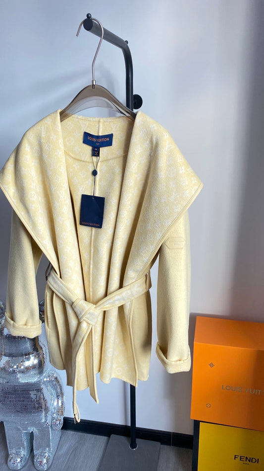 CN - New Collection LUV Wrap Coat 034