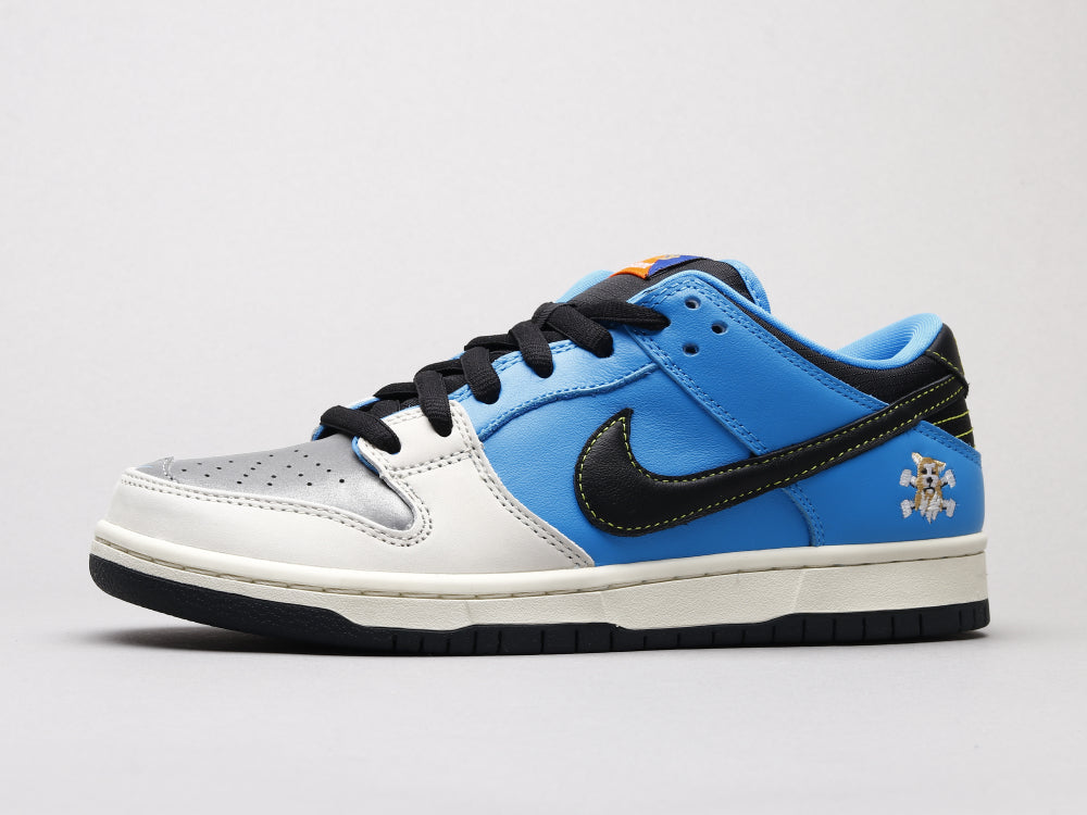 CN - NKE Instant SkateBoards Co-branded Puppy Pirates