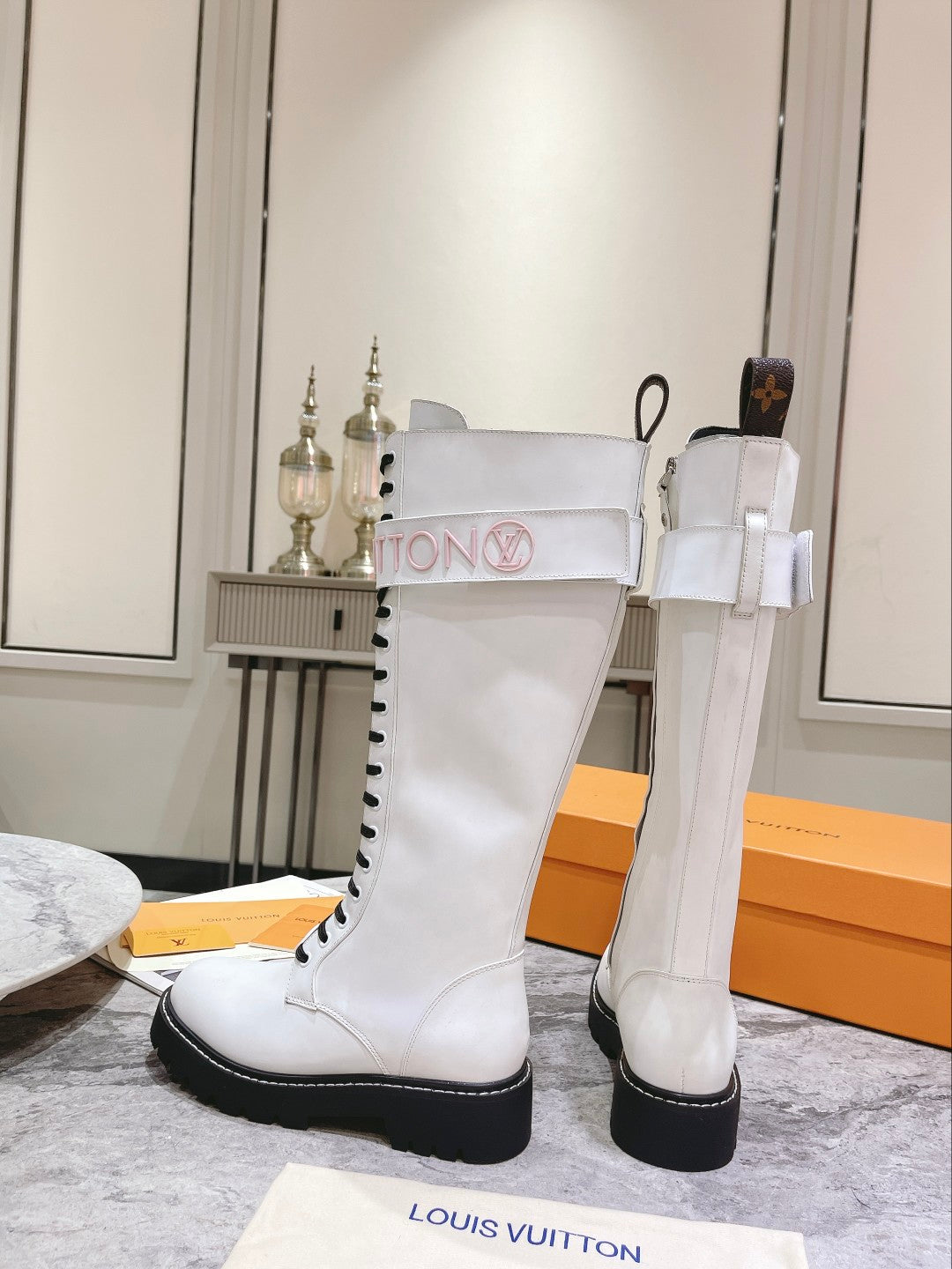 New Collection  LUV BOOTS 041