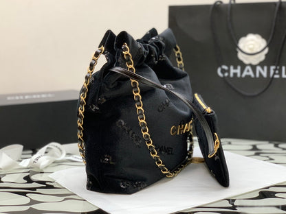 ChanelSmall Chanel22 Handbag Black For Women, Women&#8217;s Bags 11.8in/30cm