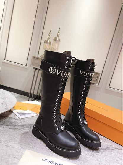 New Collection  LUV BOOTS 040