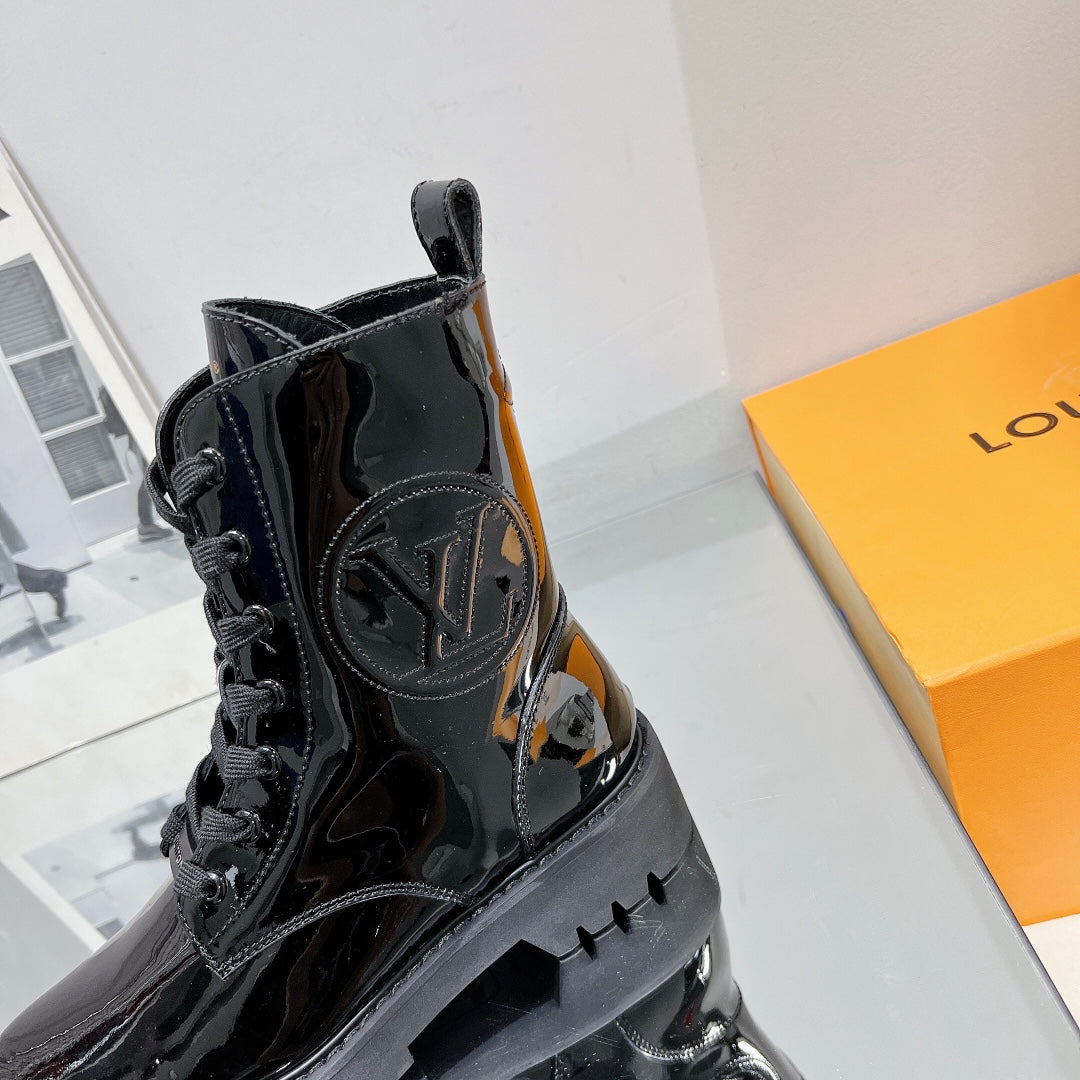 New Collection  LUV BOOTS 006