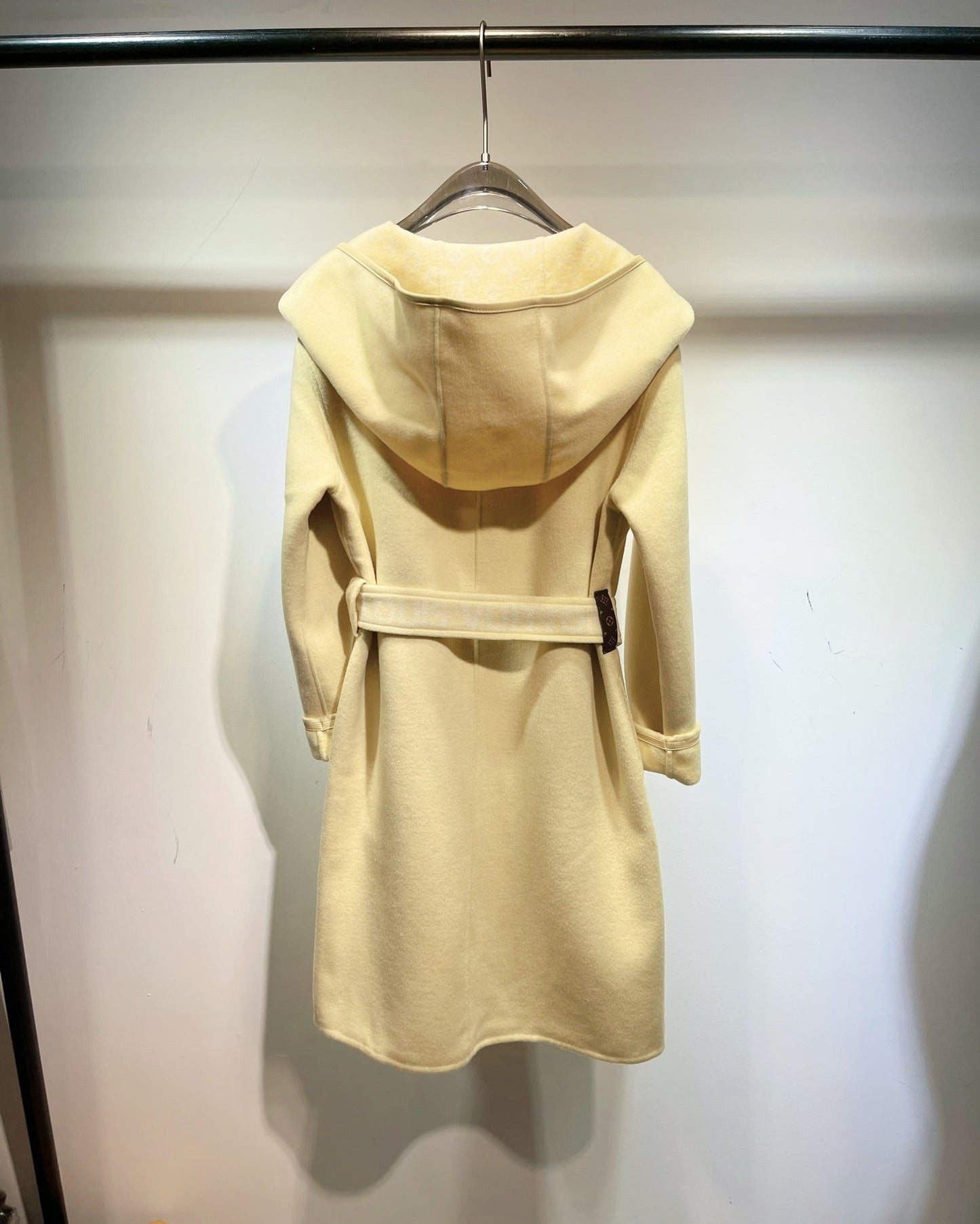 CN - New Collection LUV Wrap Coat 003