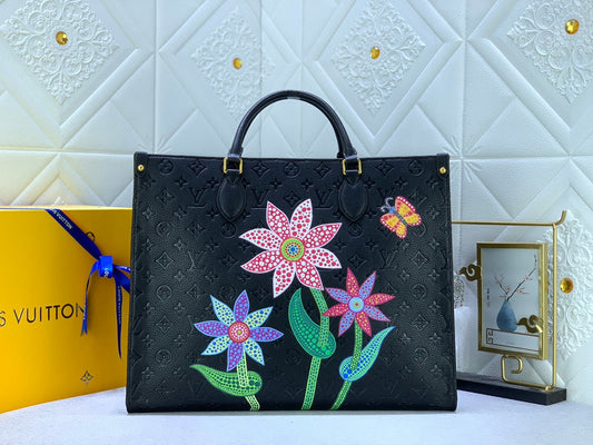 CN - New Collection Bags LUV 769