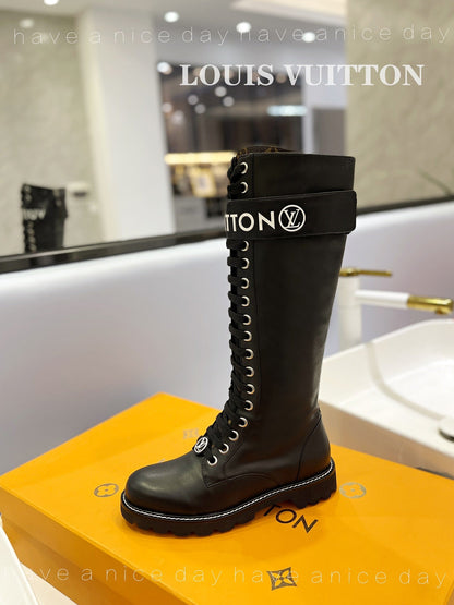 New Collection  LUV BOOTS 031